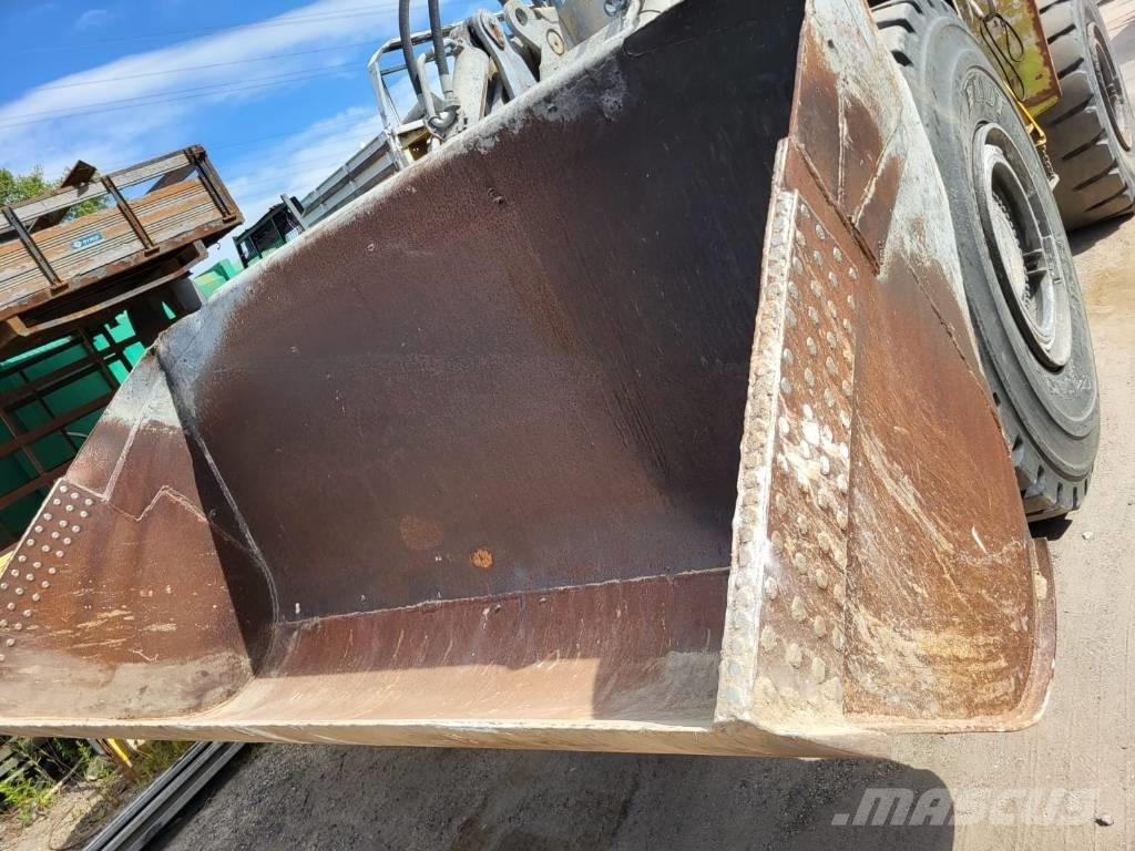 Volvo L 160 Pale gommate
