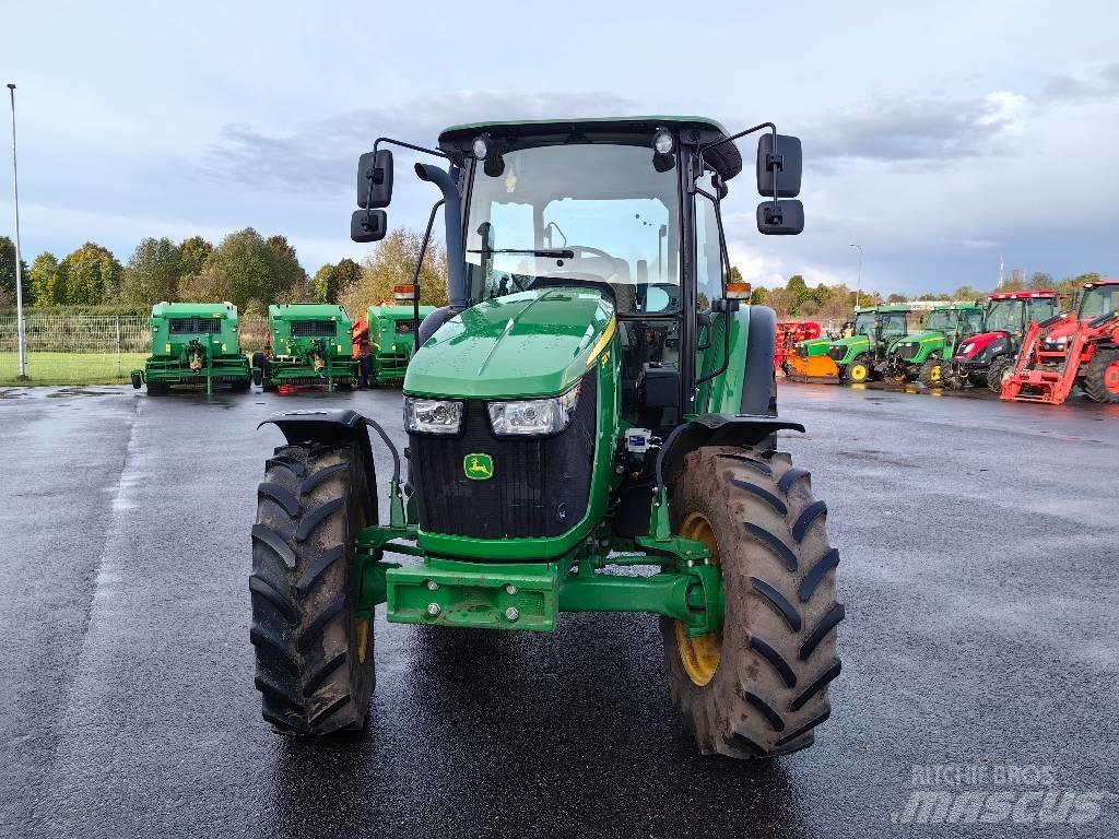 John Deere 5100 M Trattori