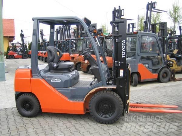 Toyota 02-8FG25 Carrelli elevatori GPL