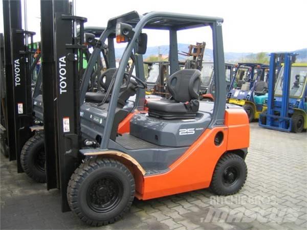 Toyota 02-8FG25 Carrelli elevatori GPL