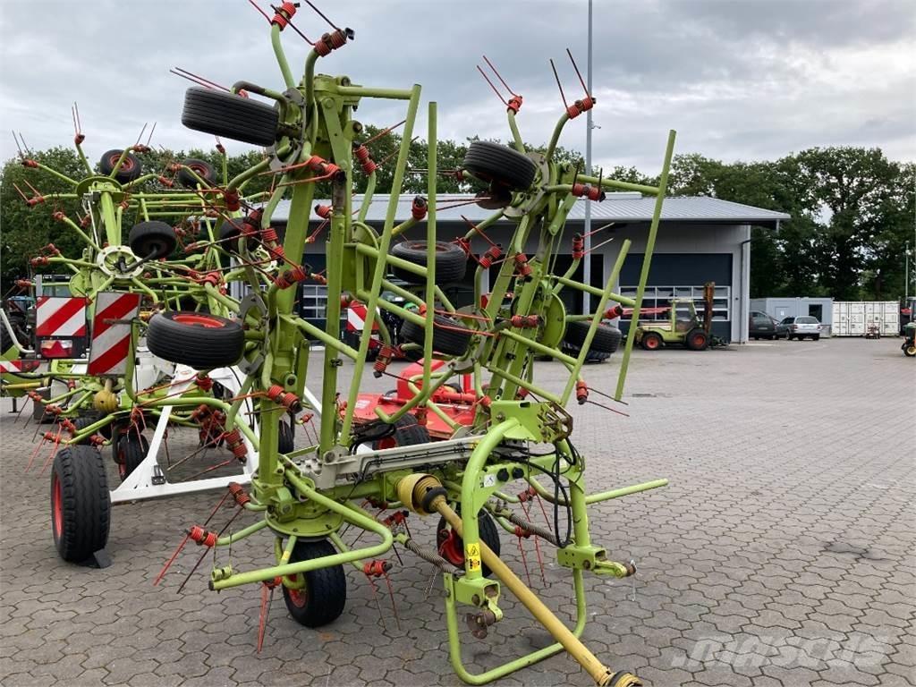 CLAAS Volto 870 Ranghinatori