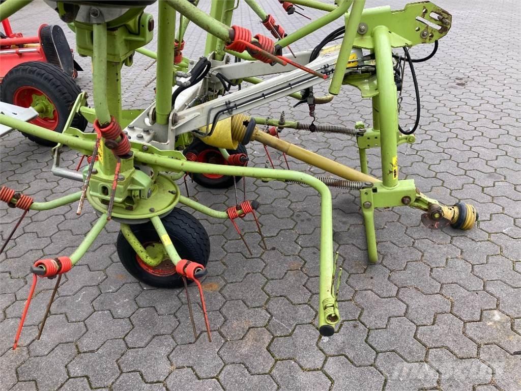 CLAAS Volto 870 Ranghinatori