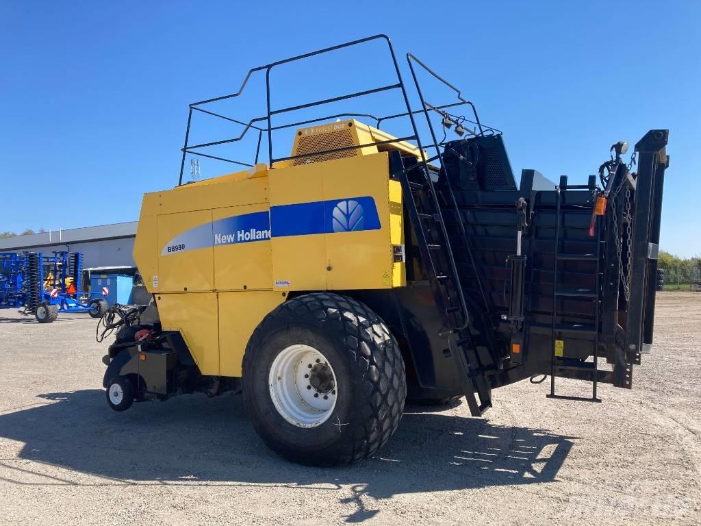New Holland BB 980 Presse quadre
