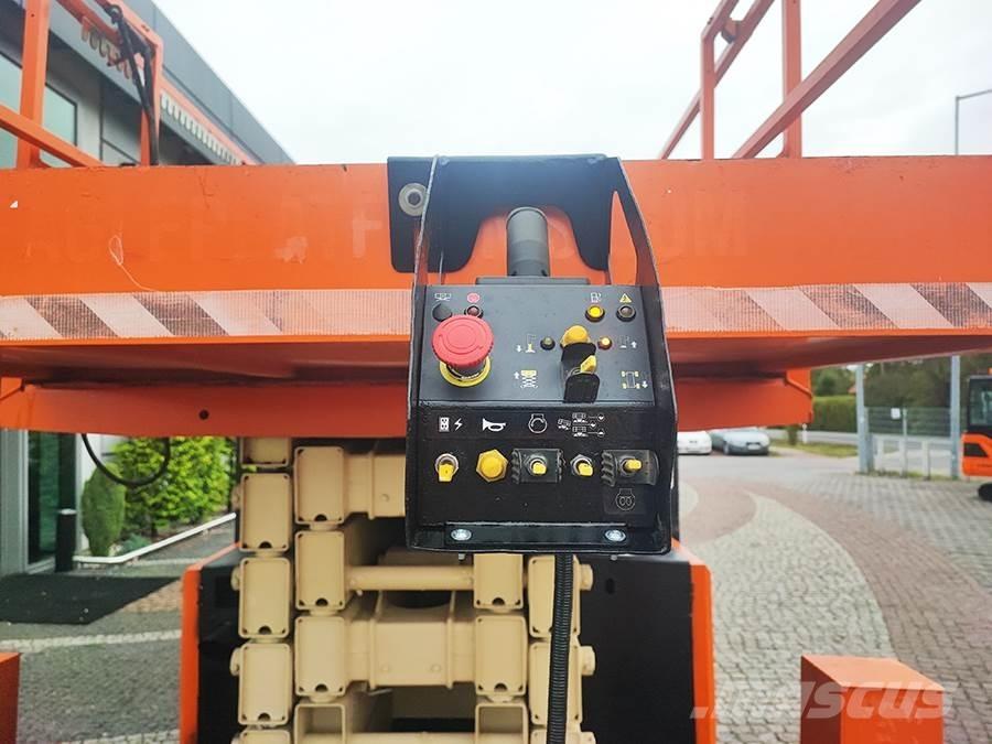 JLG 530LRT Piattaforme a pantografo