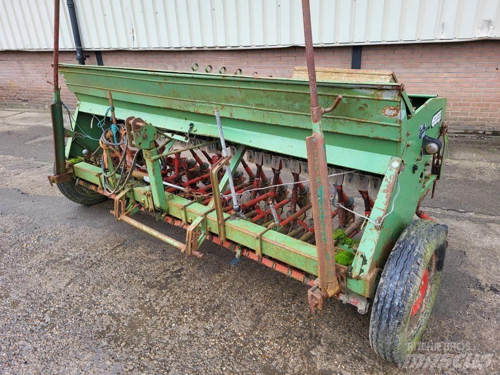 Hassia Zaaimachine Auto