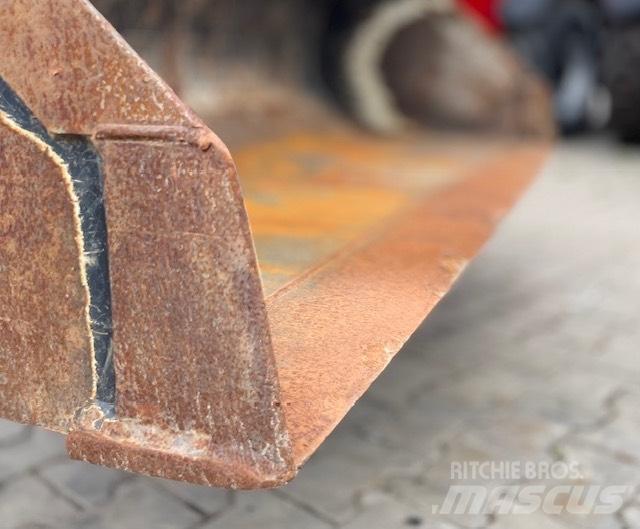 Manitou CBR 730/1850 Benne