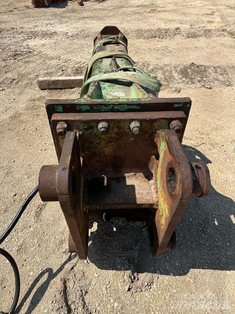 Montabert V 32 Martelli - frantumatori