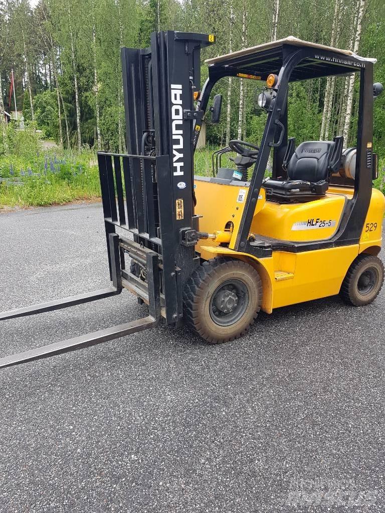 Hyundai HLF 25-5 Carrelli elevatori GPL