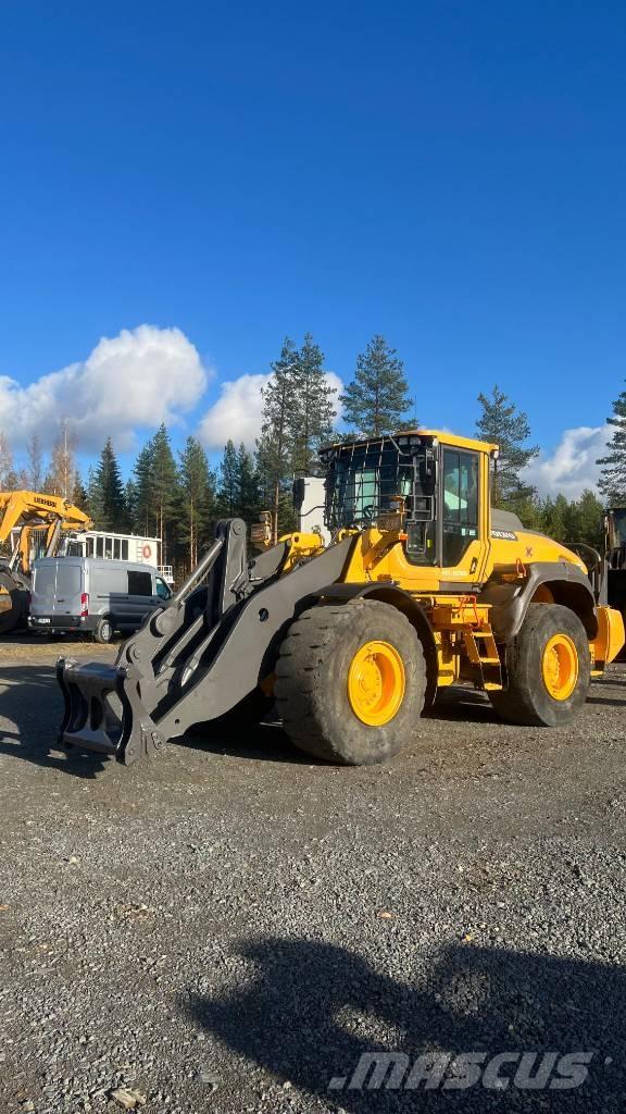 Volvo L 120 H Pale gommate