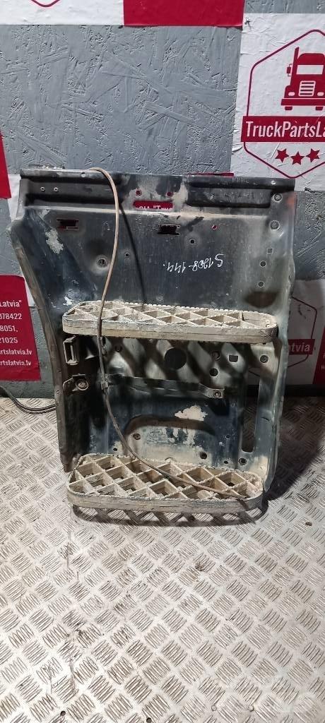 Scania 94 D.   1515194 Cabine e interni