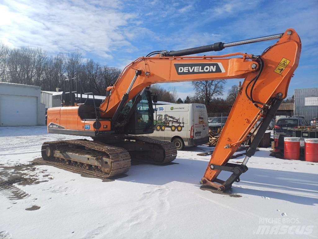 Develon DX 210 LC-7 Escavatori cingolati