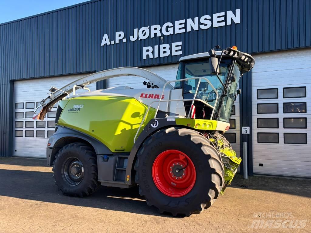 CLAAS Jaguar 960 4WD Trince semoventi
