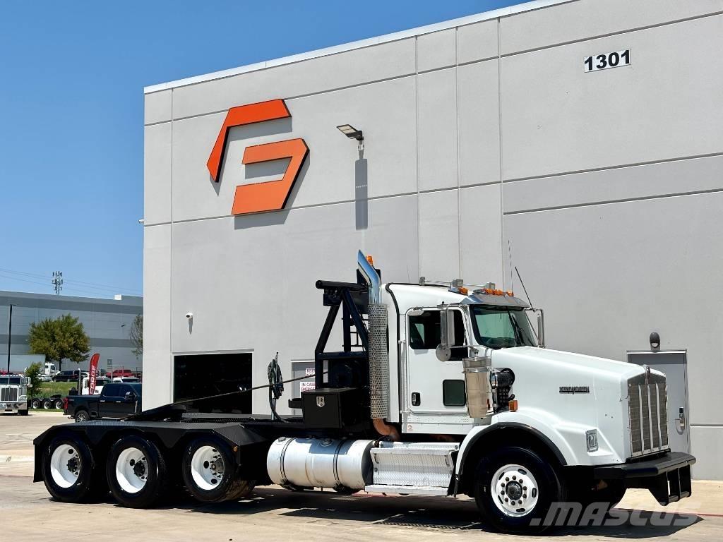 Kenworth T 800 Carroattrezzi