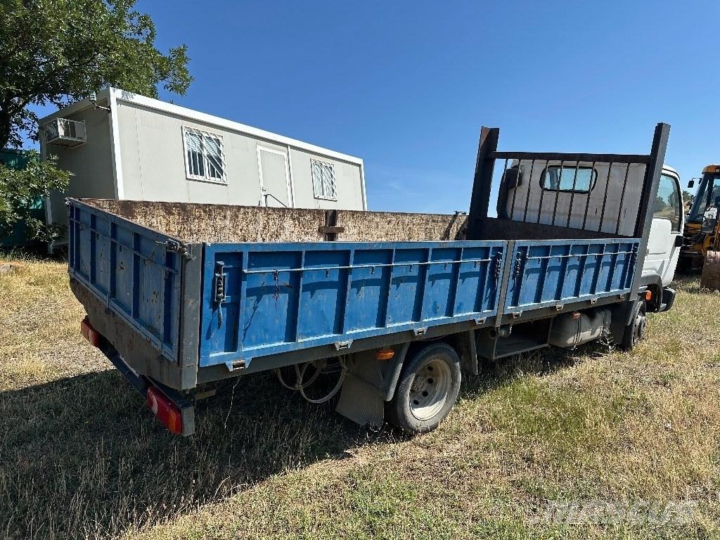 Nissan CABSTAR 35.13 Piattaforme aeree su rimorchio