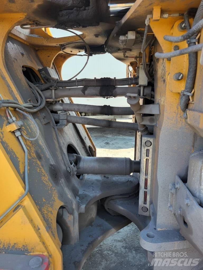 Volvo L 250 H Pale gommate