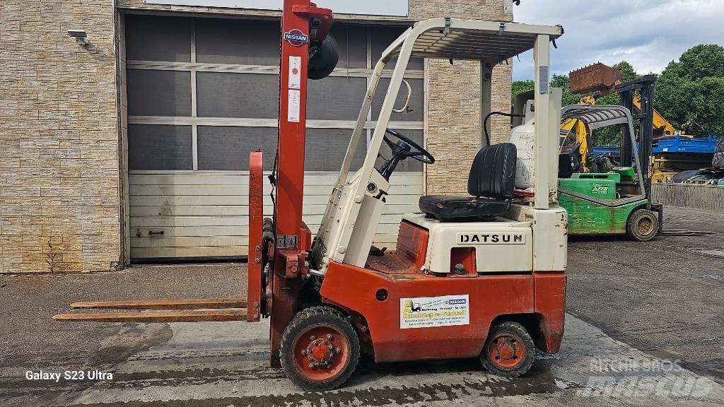 Nissan Datsun TV135 Carrelli elevatori GPL