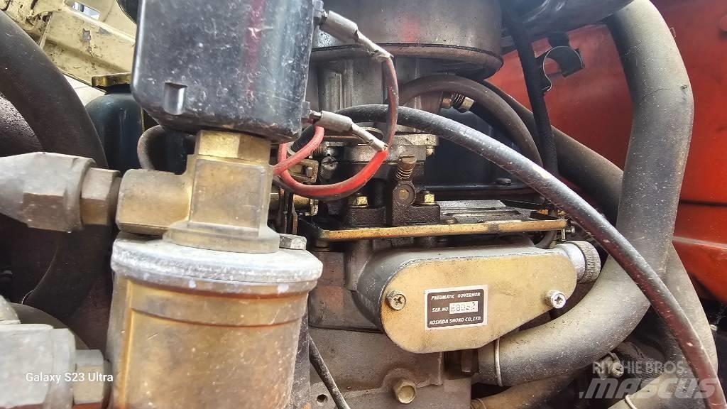 Nissan Datsun TV135 Carrelli elevatori GPL