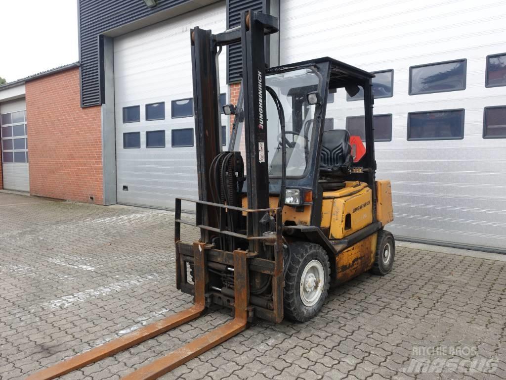 Jungheinrich DFG 25 Carrelli elevatori diesel
