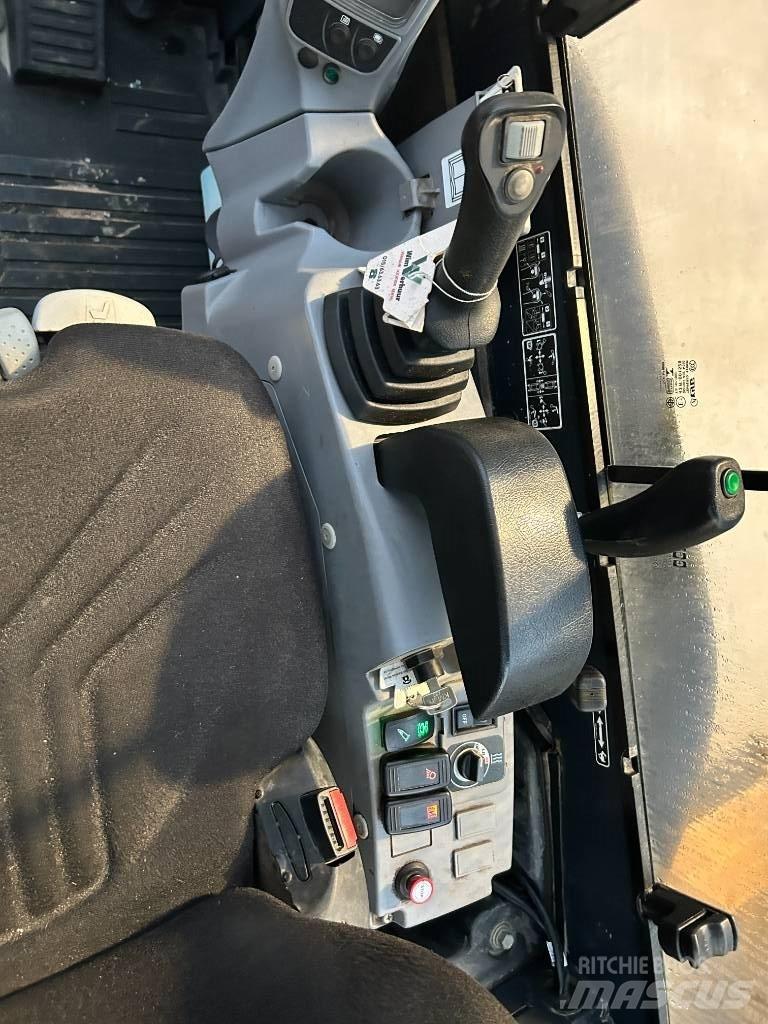 Kubota U 27-4 Miniescavatori