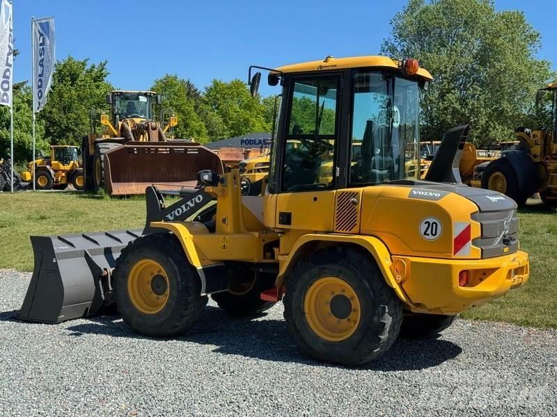 Volvo L 35 G Pale gommate