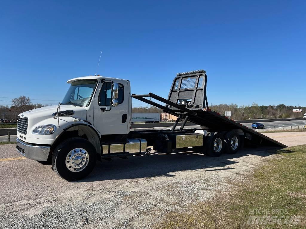 Freightliner M2 Carroattrezzi