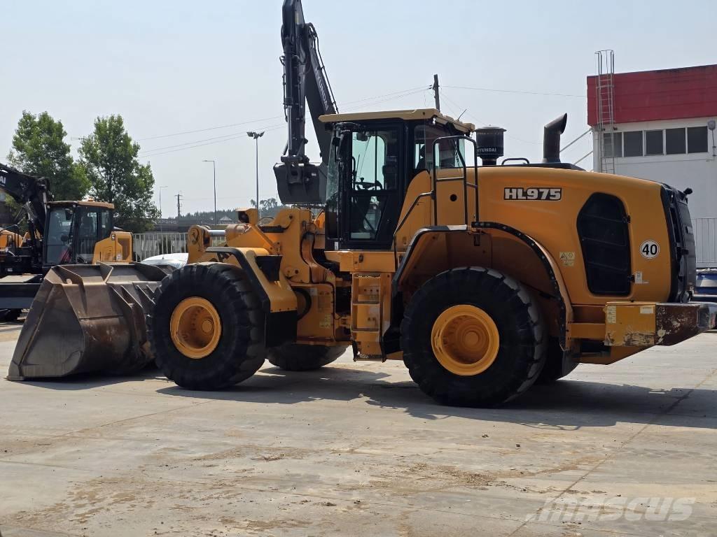 Hyundai HL 975 Pale gommate