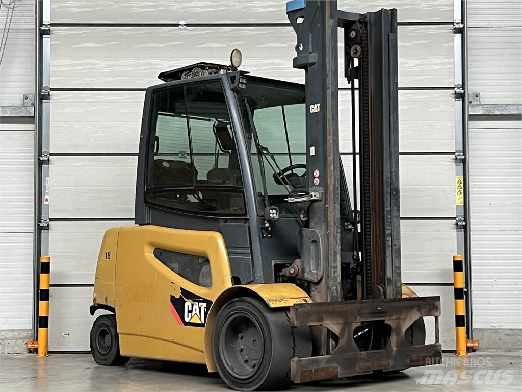 CAT erpillar EP40 Carrelli elevatori elettrici