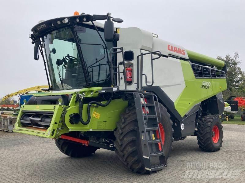 CLAAS LEXION 6700 Mietitrebbiatrici