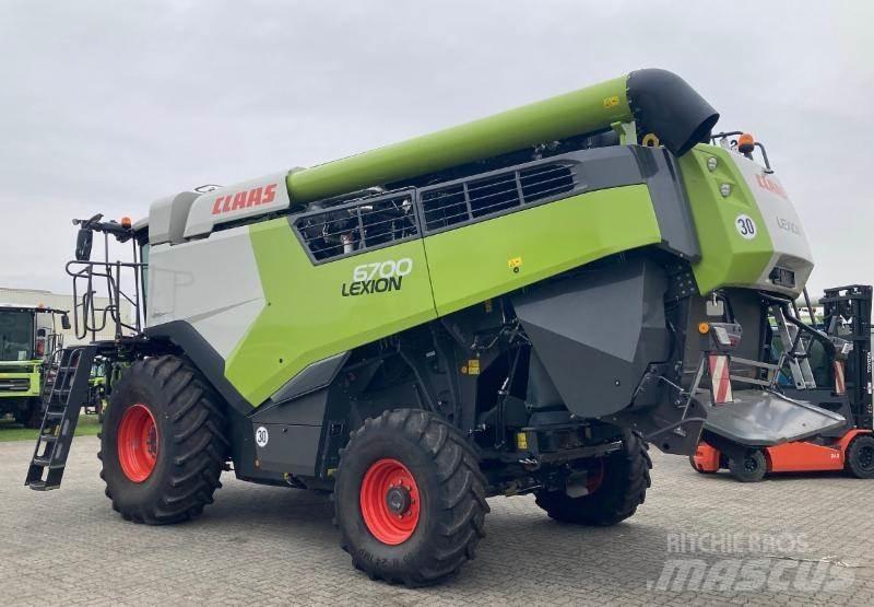 CLAAS LEXION 6700 Mietitrebbiatrici