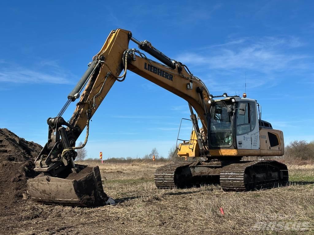 Liebherr R 922 Escavatori cingolati