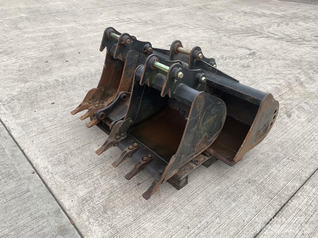 Rhinox Buckets Miniescavatori
