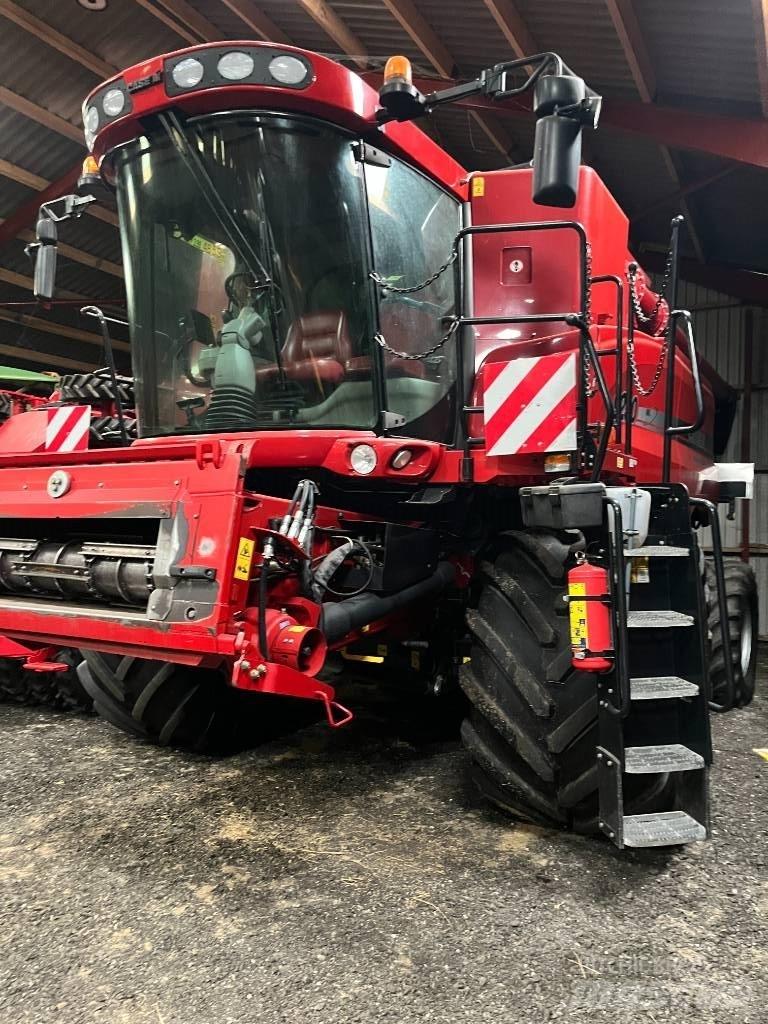 Case IH 9230 Mietitrebbiatrici