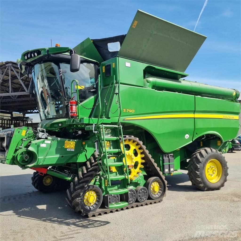 John Deere S 790 Mietitrebbiatrici
