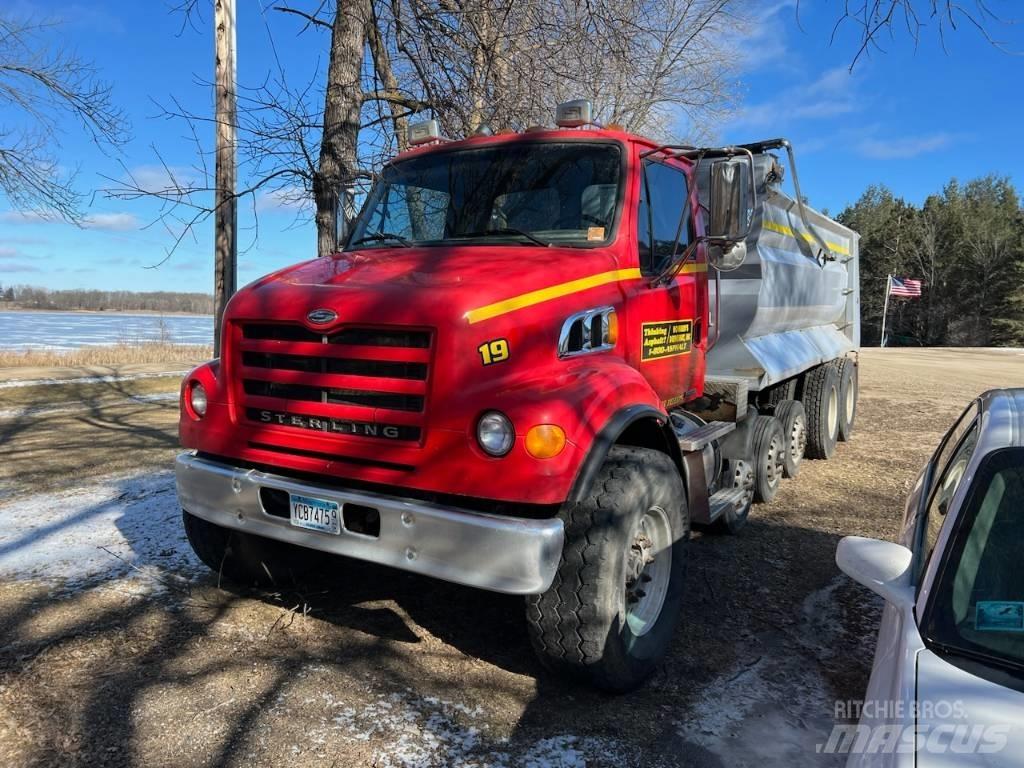 Sterling L 7500 Camion ribaltabili