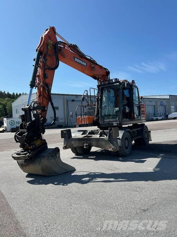 Doosan DX 160 w-5 Escavatori gommati