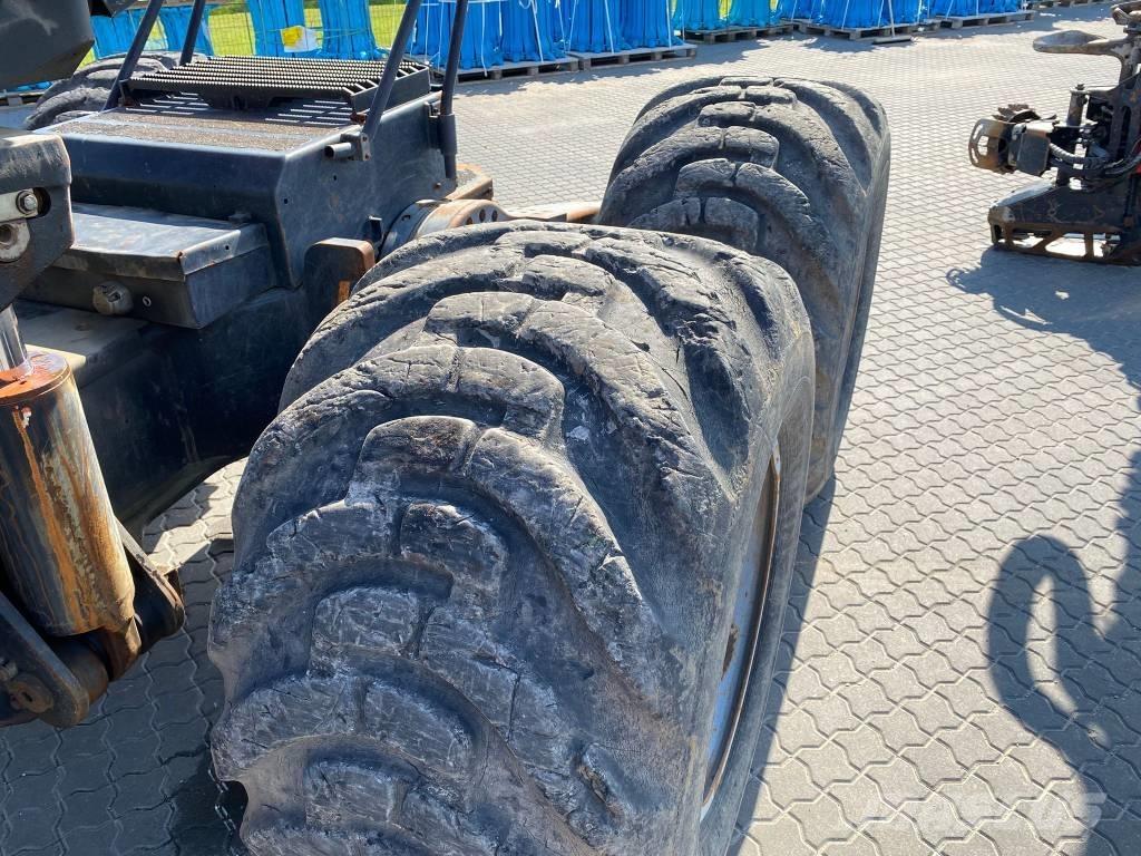 Komatsu 911.5 Abbattitrici, Disboscatrici