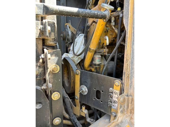 CAT 950 G Pale gommate