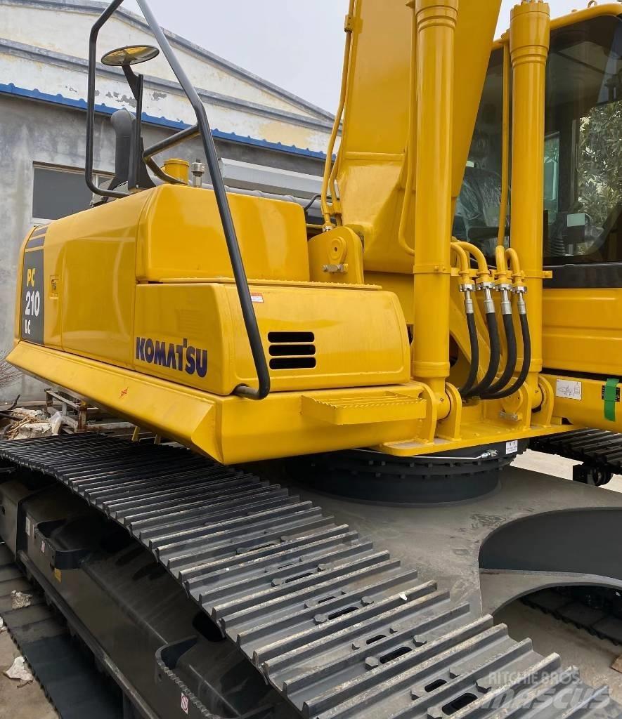 Komatsu PC210LC-8M0 Escavatori cingolati