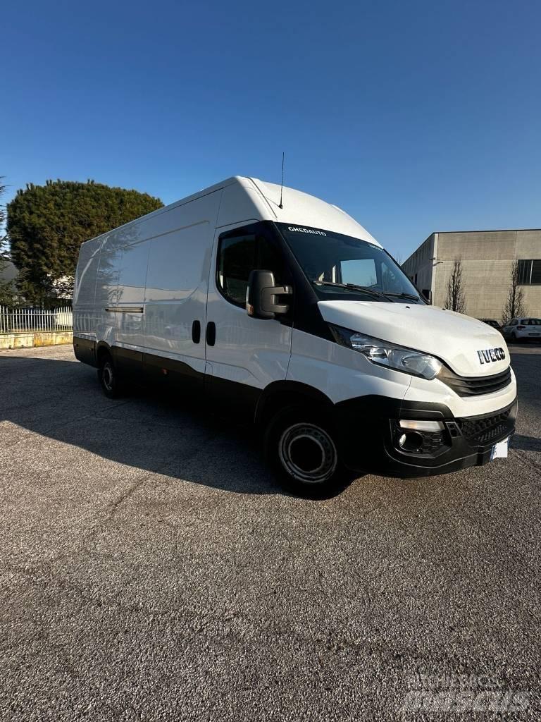 Iveco Daily 35 S16 Furgone chiuso