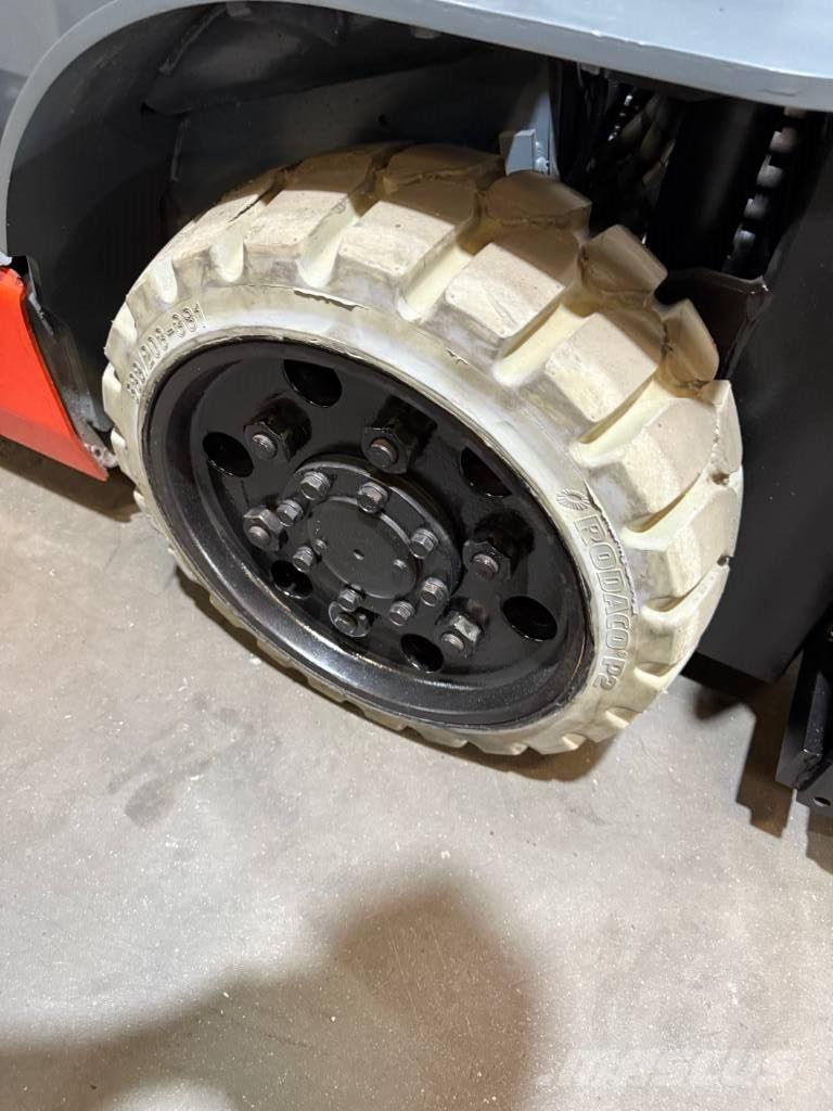 Toyota 8 FGCU 30 Carrelli elevatori-Altro