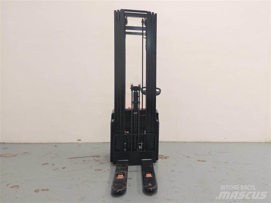 Hangcha CDD16 AC2 Transpallet uomo a terra
