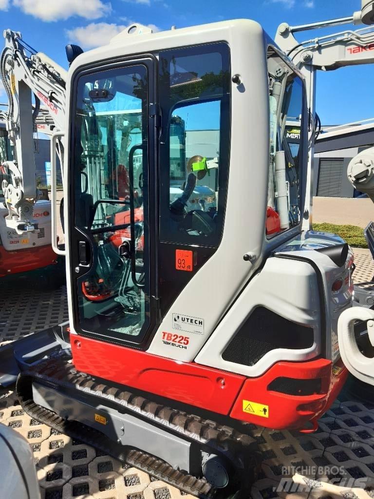 Takeuchi TB225 V3 Miniescavatori