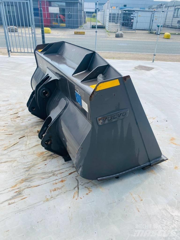 Volvo L 60 Benne