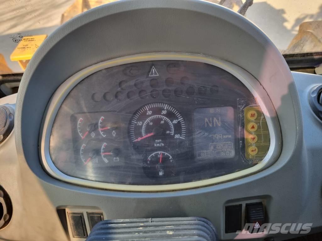 Hyundai HL 757-7 Pale gommate