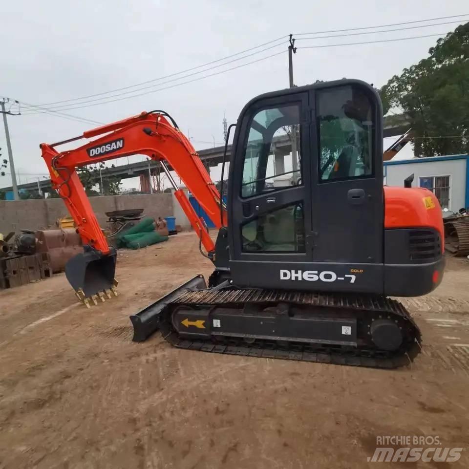 Doosan DH60-7 Escavatori cingolati