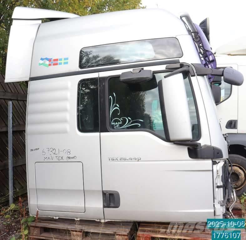 MAN TGX 26.440 Cabine e interni