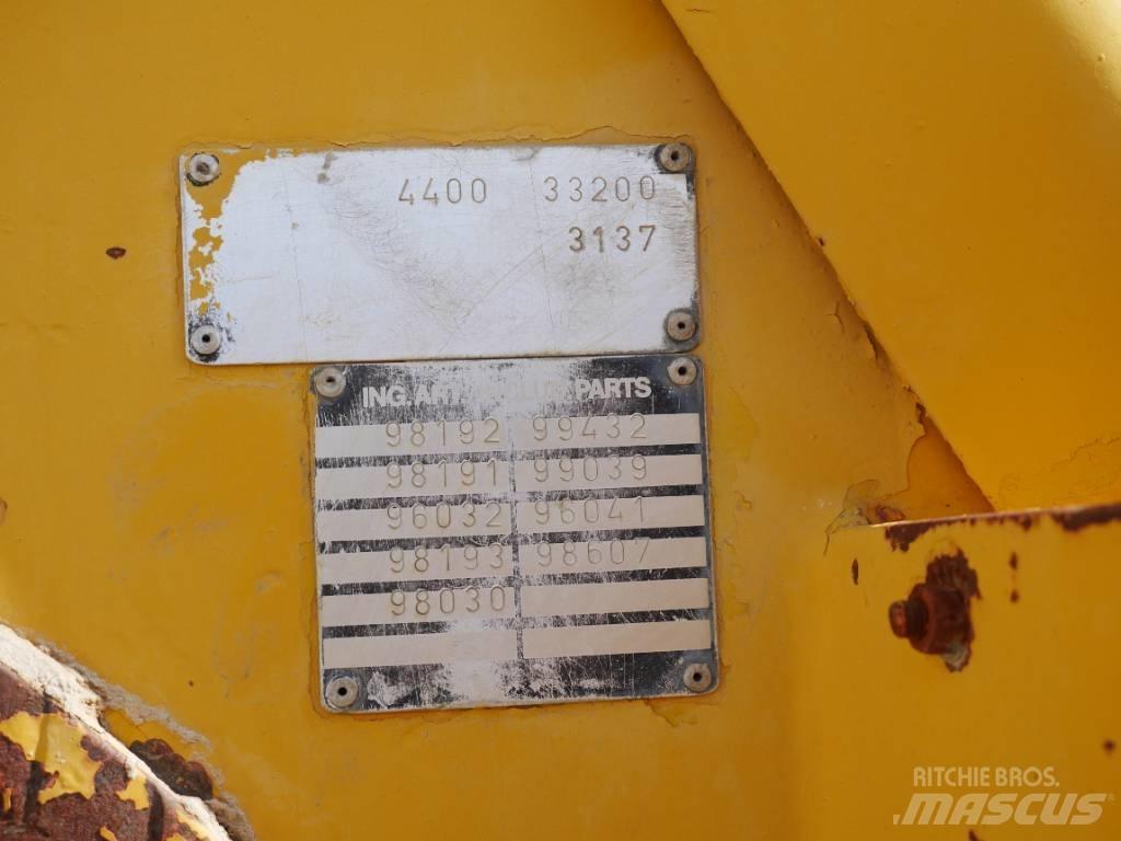 Volvo BM 4400 Pale gommate