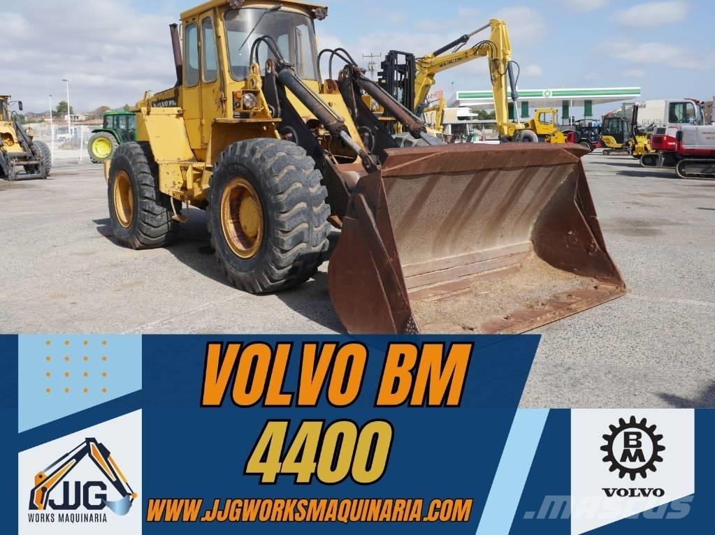 Volvo BM 4400 Pale gommate