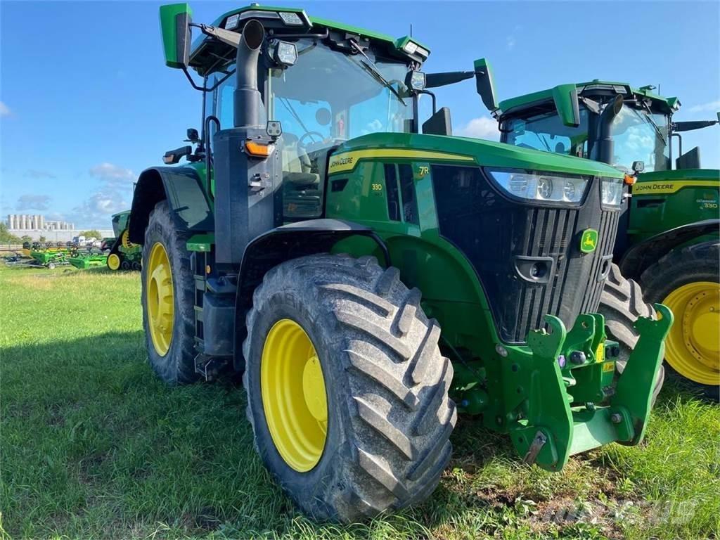 John Deere 7R 330 Trattori