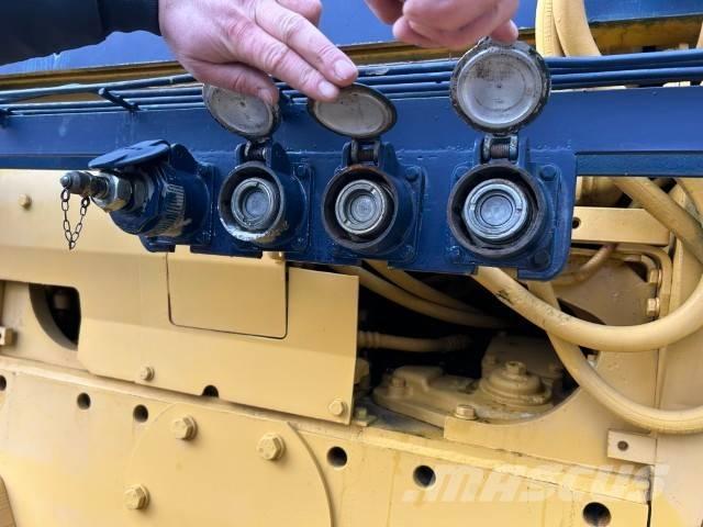 Komatsu D 85 P-18 Dozer cingolati